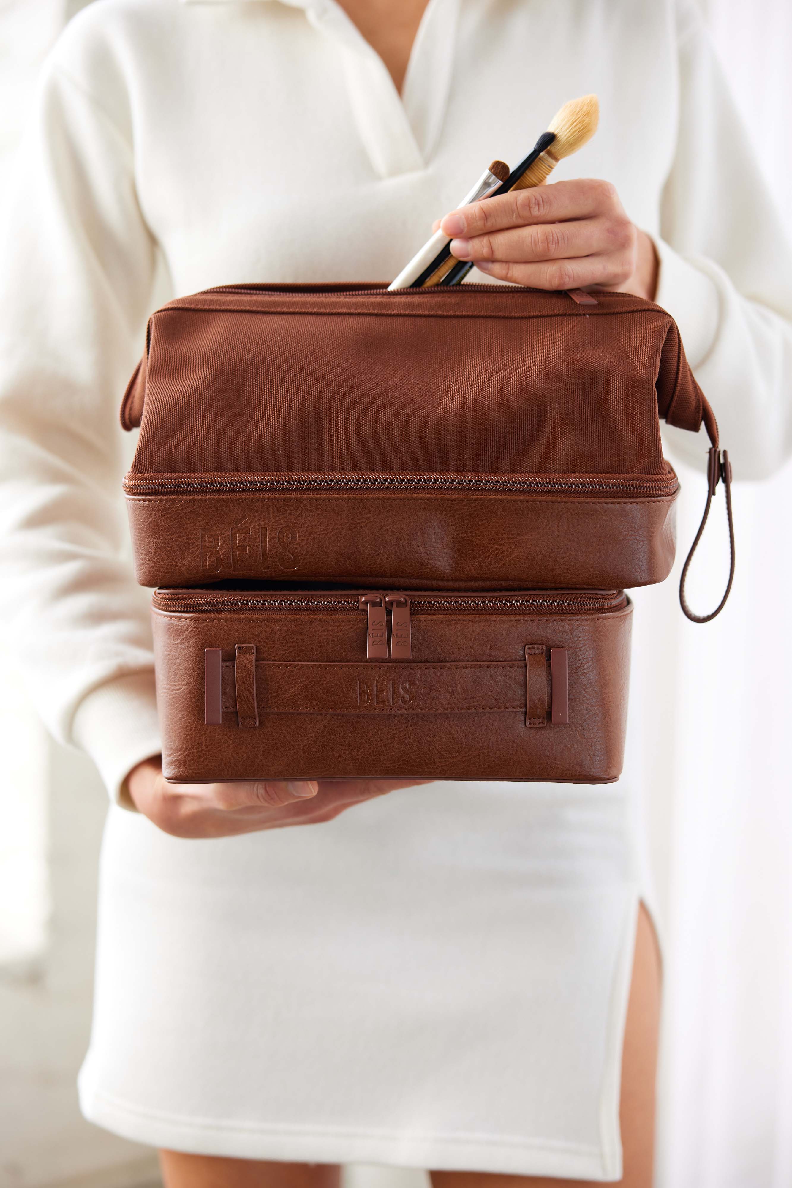 Resale The Cosmetic Case in Maple