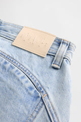 Relaxed Barrel Jeans in Medium Wash