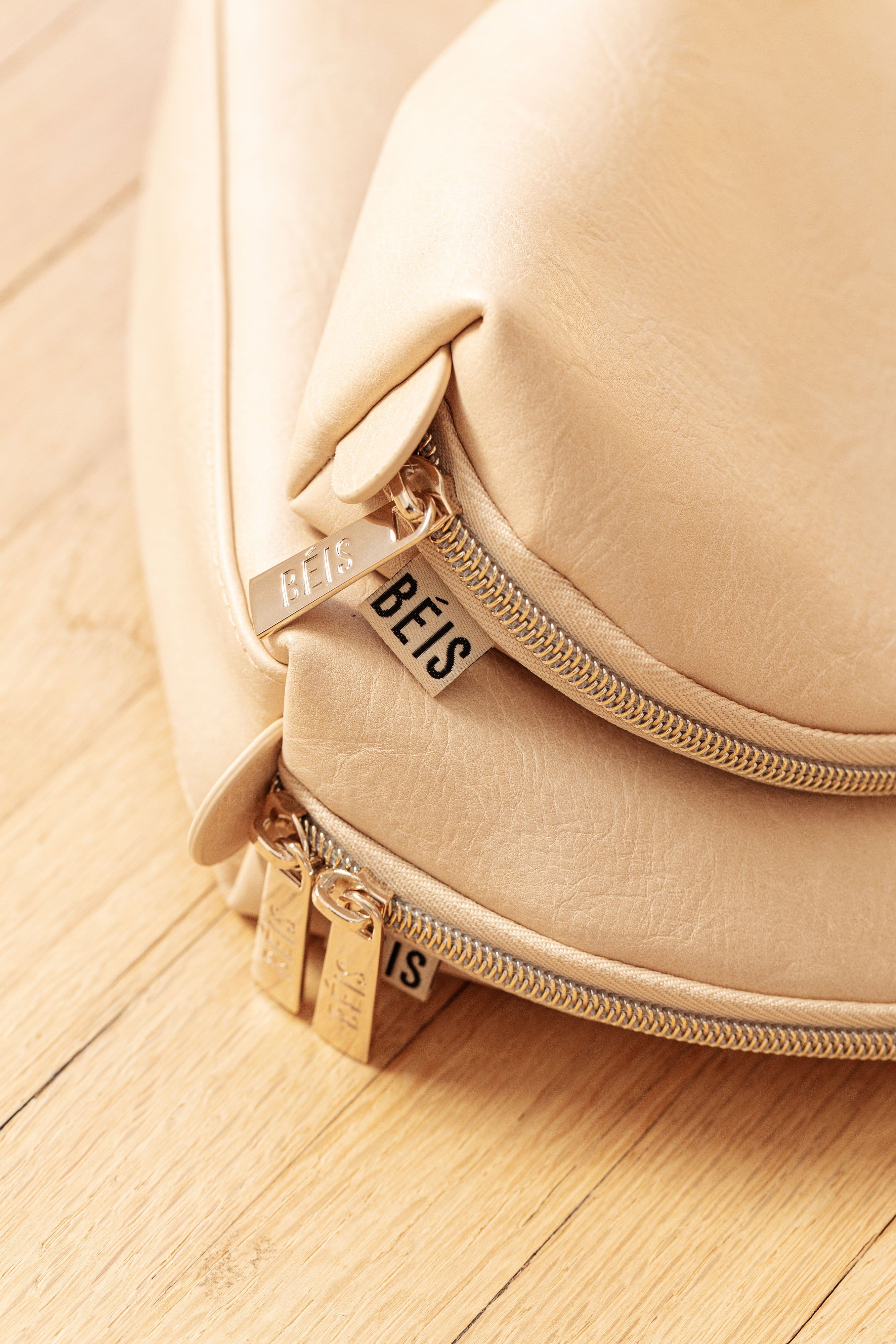 Cosmetic Pouch Set Beige Zipper Detail